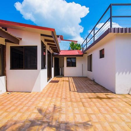 Luxurious Hideaway With Pool And Rooftop Deck Jaco Exterior photo